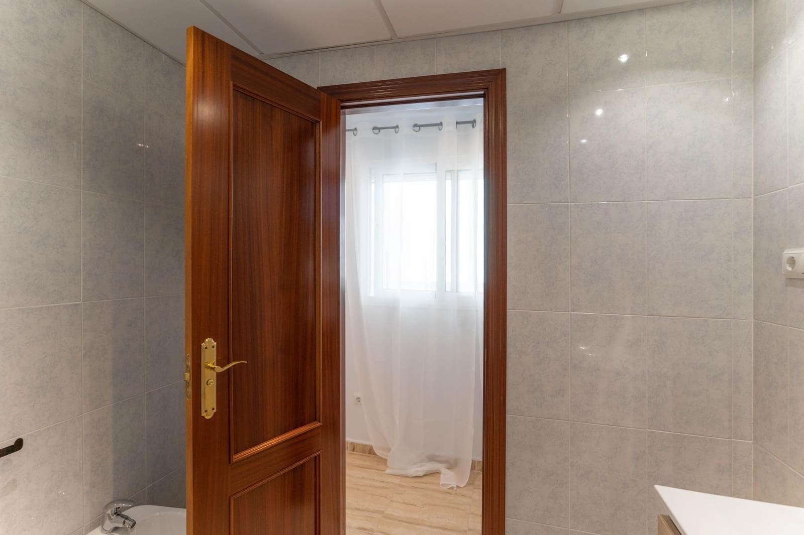 2 bedroom Flat for rent in Alhaurin el Grande with garage - € 900 (Ref: 7570363)