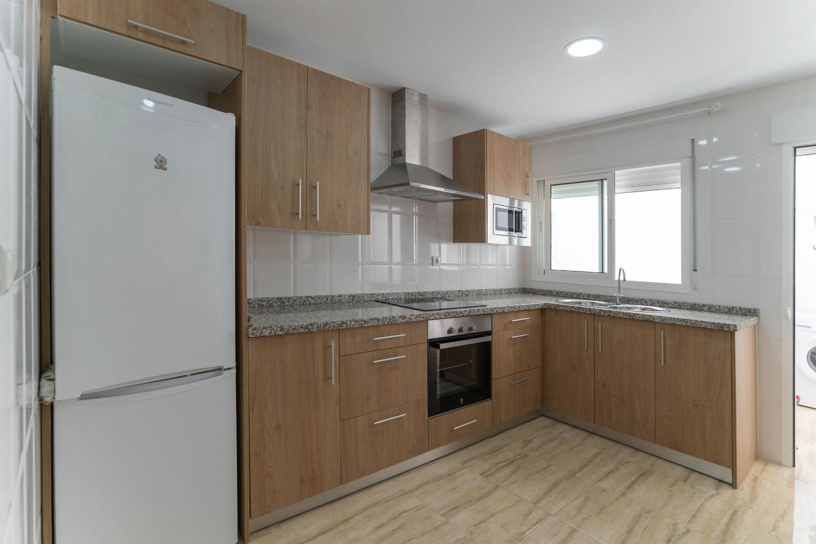 2 bedroom Flat for rent in Alhaurin el Grande with garage - € 900 (Ref: 7570363)