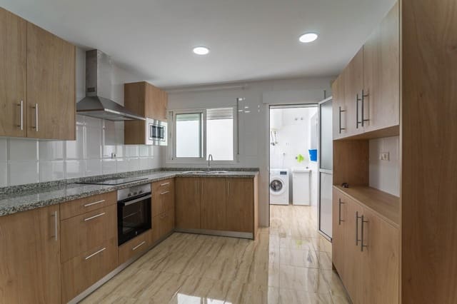 2 bedroom Flat for rent in Alhaurín el Grande with garage - € 900 (Ref: 7570363)