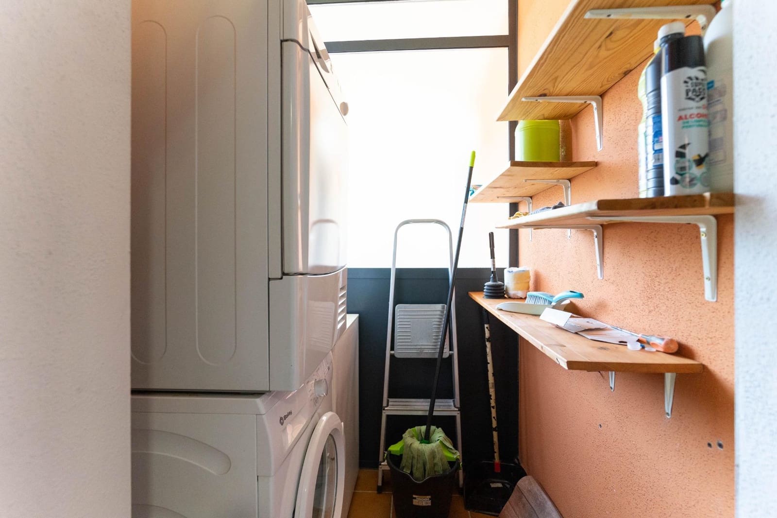 3 soveværelse Lejlighed til leje i Coin med swimmingpool garage - € 900 (Ref: 7725189)