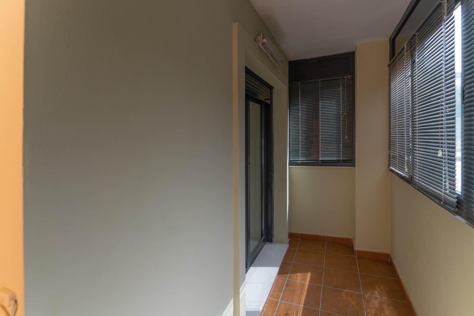 3 soveværelse Lejlighed til leje i Coin med swimmingpool garage - € 900 (Ref: 7725189)