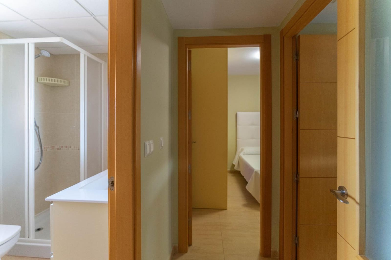 3 soveværelse Lejlighed til leje i Coin med swimmingpool garage - € 900 (Ref: 7725189)