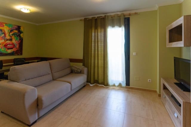 3 sypialnia Mieszkanie do wynajęcia w Coín z basenem garażem - 900 € (Ref: 7725189)