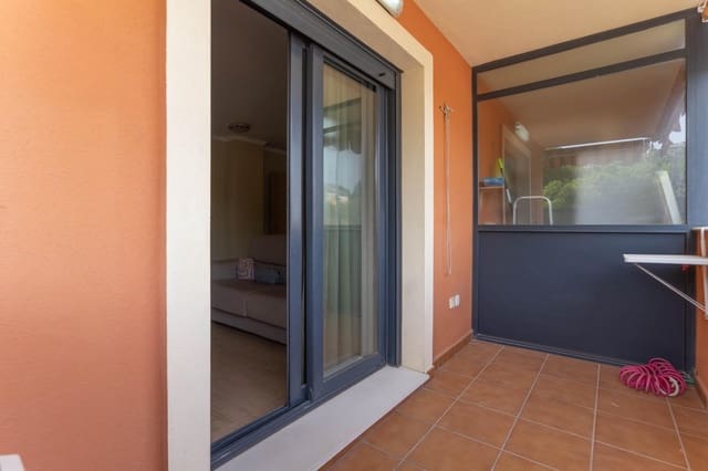 3 sypialnia Mieszkanie do wynajęcia w Coín z basenem garażem - 900 € (Ref: 7725189)