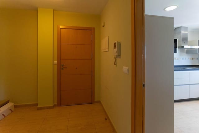 3 sypialnia Mieszkanie do wynajęcia w Coín z basenem garażem - 900 € (Ref: 7725189)