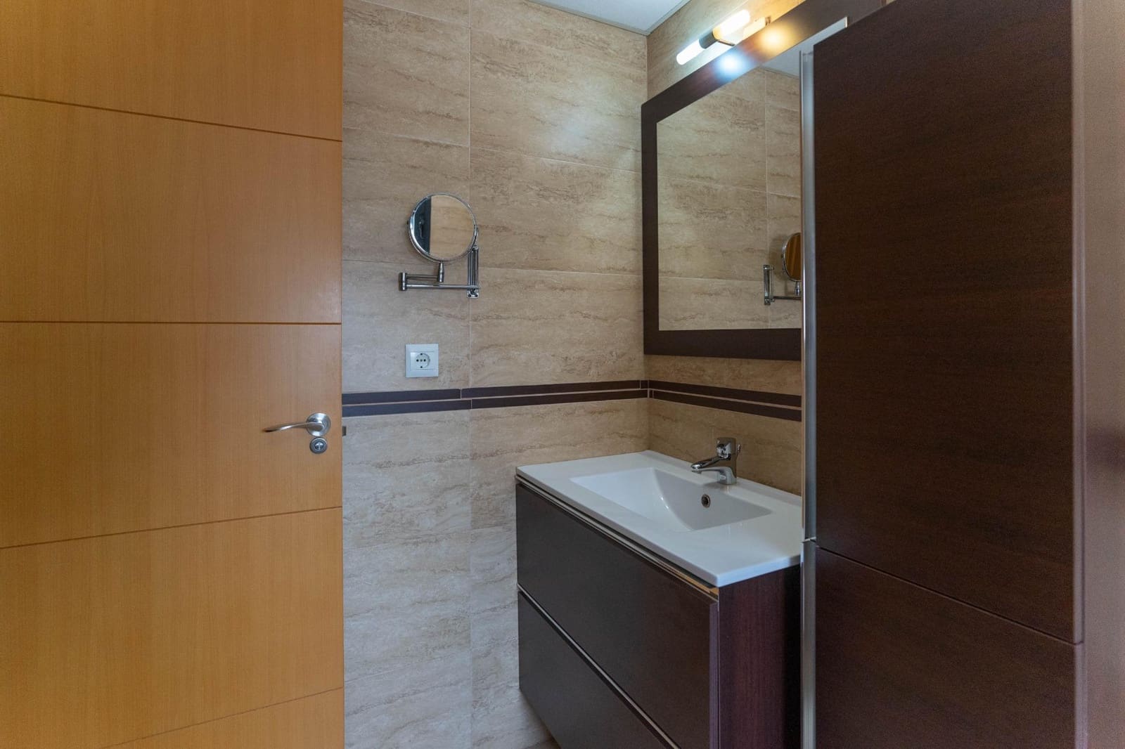 3 soveværelse Lejlighed til leje i Coin med swimmingpool garage - € 900 (Ref: 7725189)