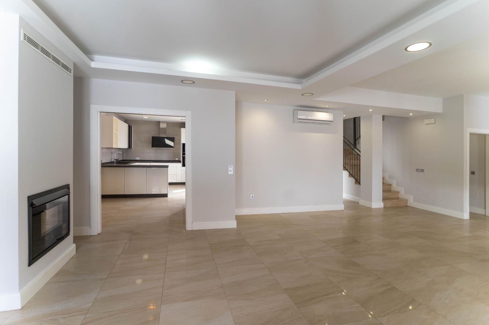 3 soveværelse Penthouse til leje i Alhaurin el Grande - € 1.400 (Ref: 7778002)