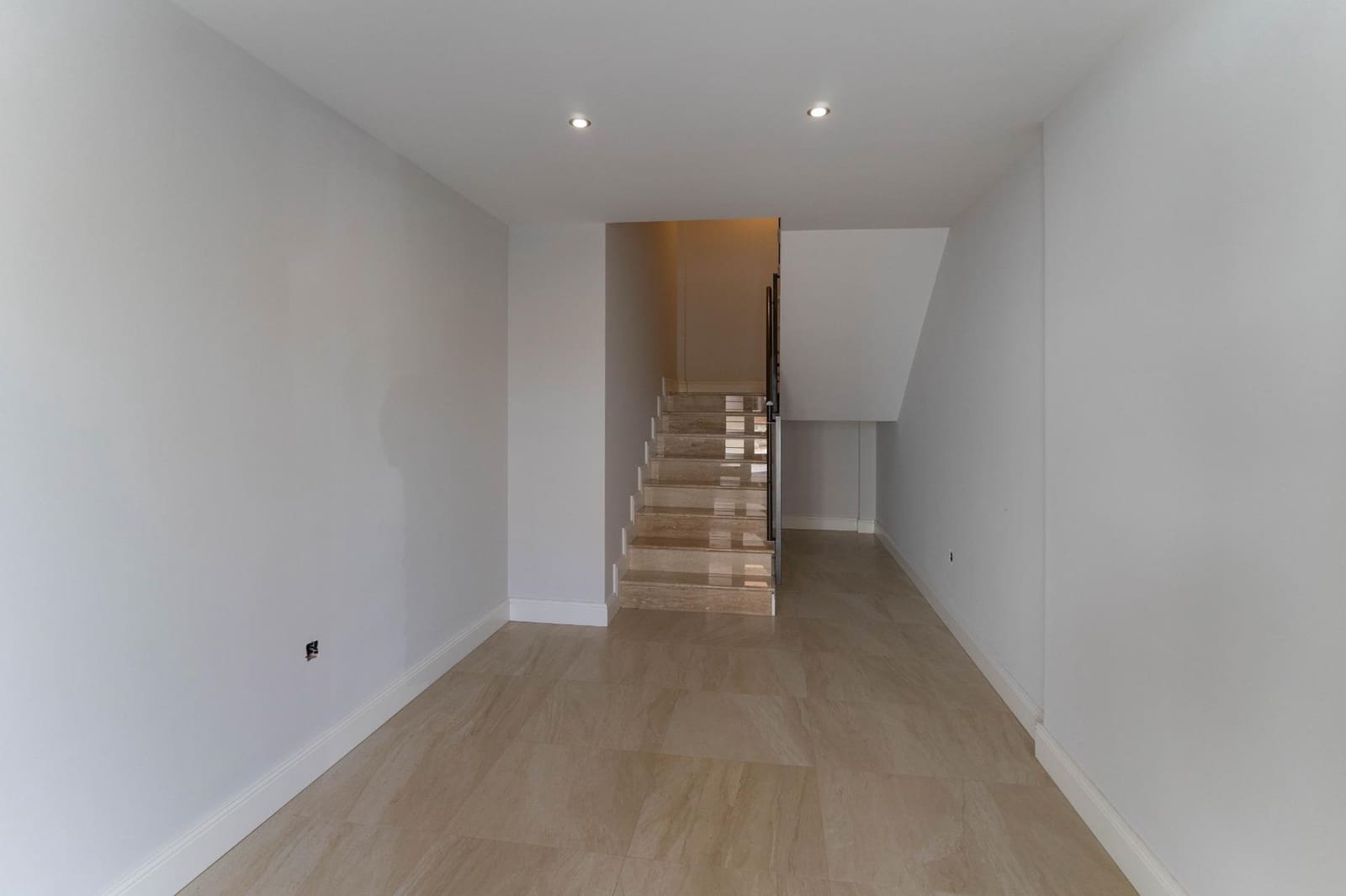 3 soveværelse Penthouse til leje i Alhaurin el Grande - € 1.400 (Ref: 7778002)