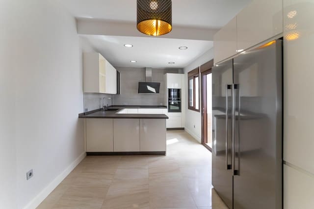 3 soveværelse Penthouse til leje i Alhaurín el Grande - € 1.400 (Ref: 7778002)
