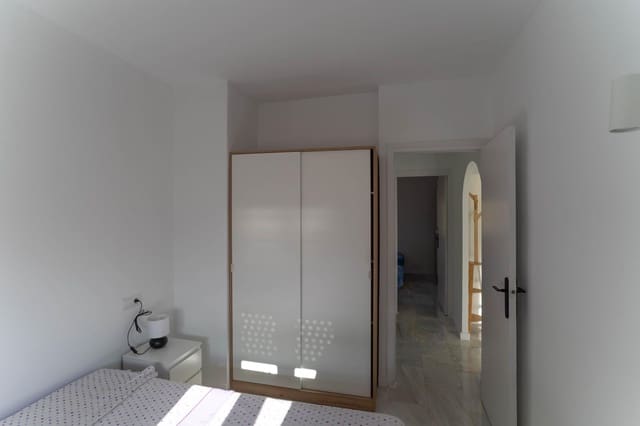 2 soverom Leilighet til leie i Mijas med svømmebasseng - € 950 (Ref: 8010330)