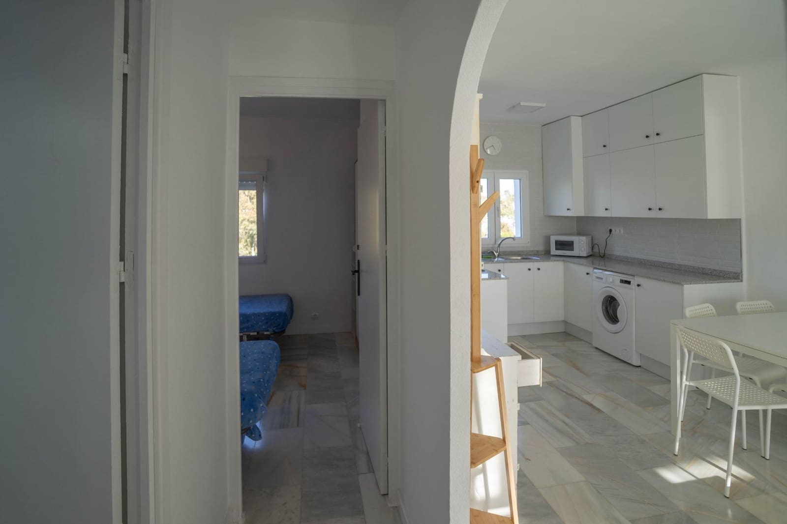 2 soverom Leilighet til leie i Mijas med svømmebasseng - € 950 (Ref: 8010330)