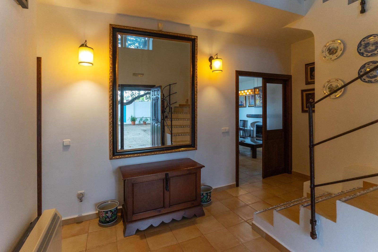 4 makuuhuone Huvila myytävänä paikassa Alhaurin el Grande mukana uima-altaan - 645 000 € (Ref: 8017024)