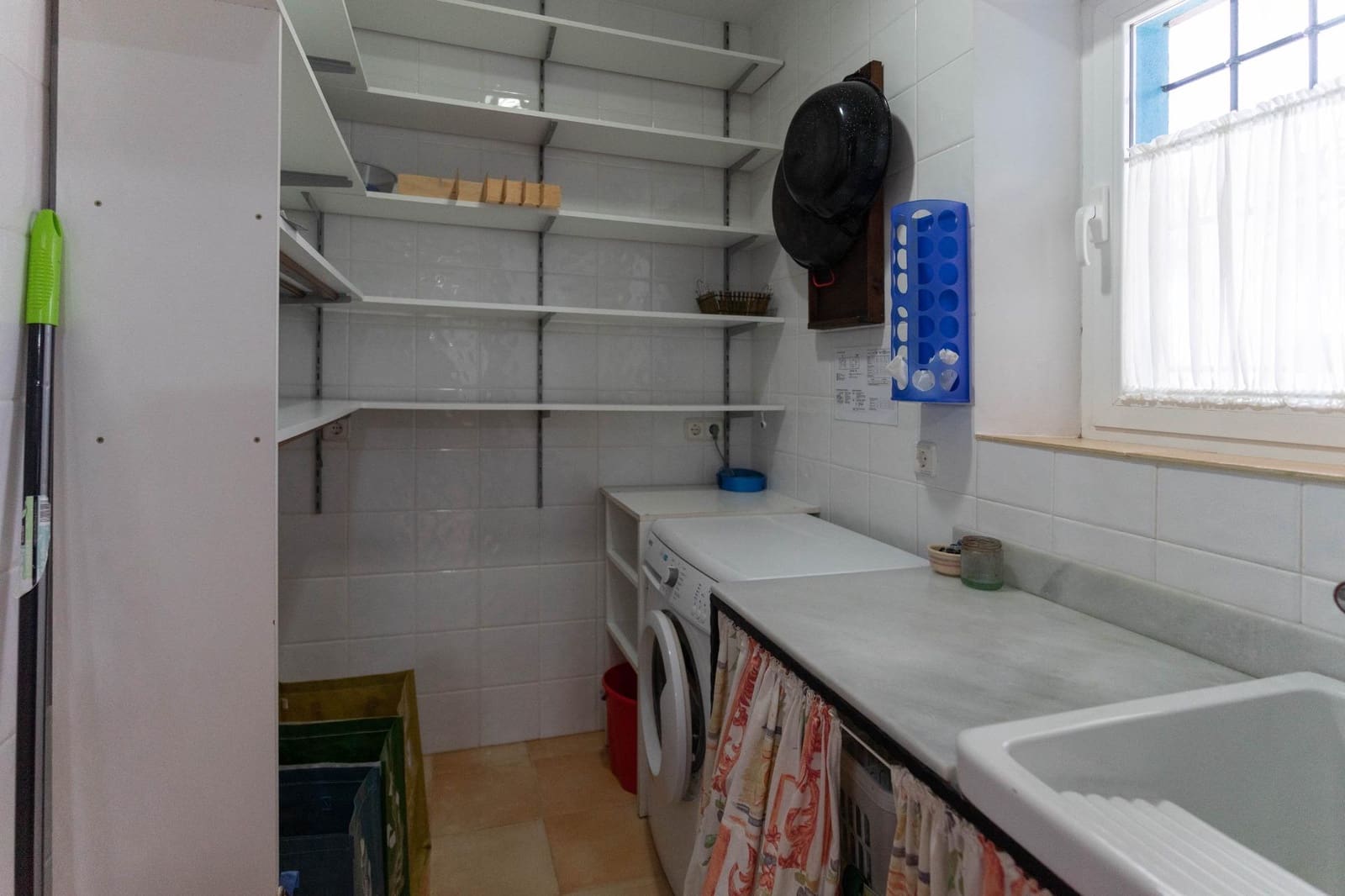 4 makuuhuone Huvila myytävänä paikassa Alhaurin el Grande mukana uima-altaan - 645 000 € (Ref: 8017024)