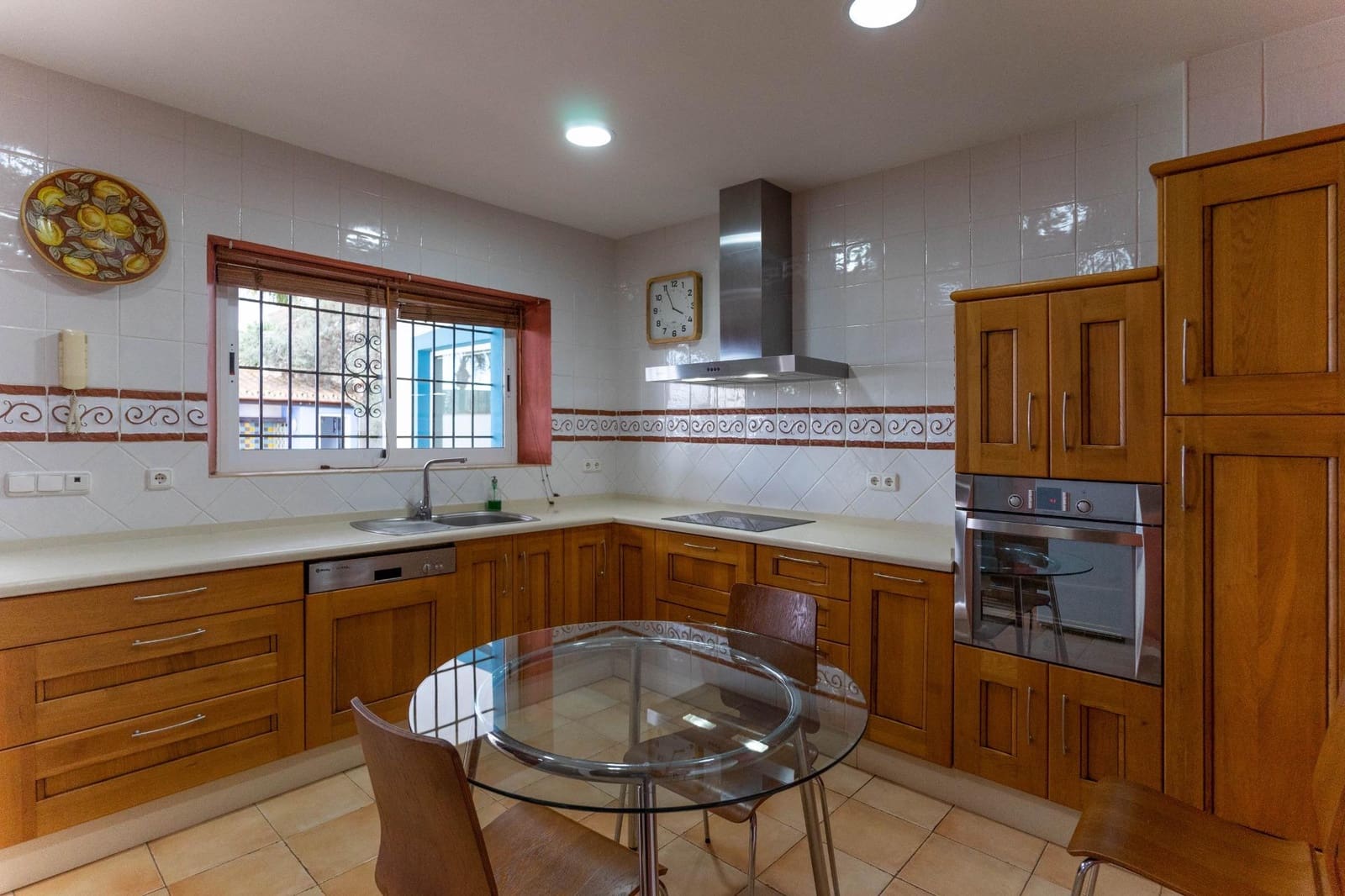 4 makuuhuone Huvila myytävänä paikassa Alhaurin el Grande mukana uima-altaan - 645 000 € (Ref: 8017024)