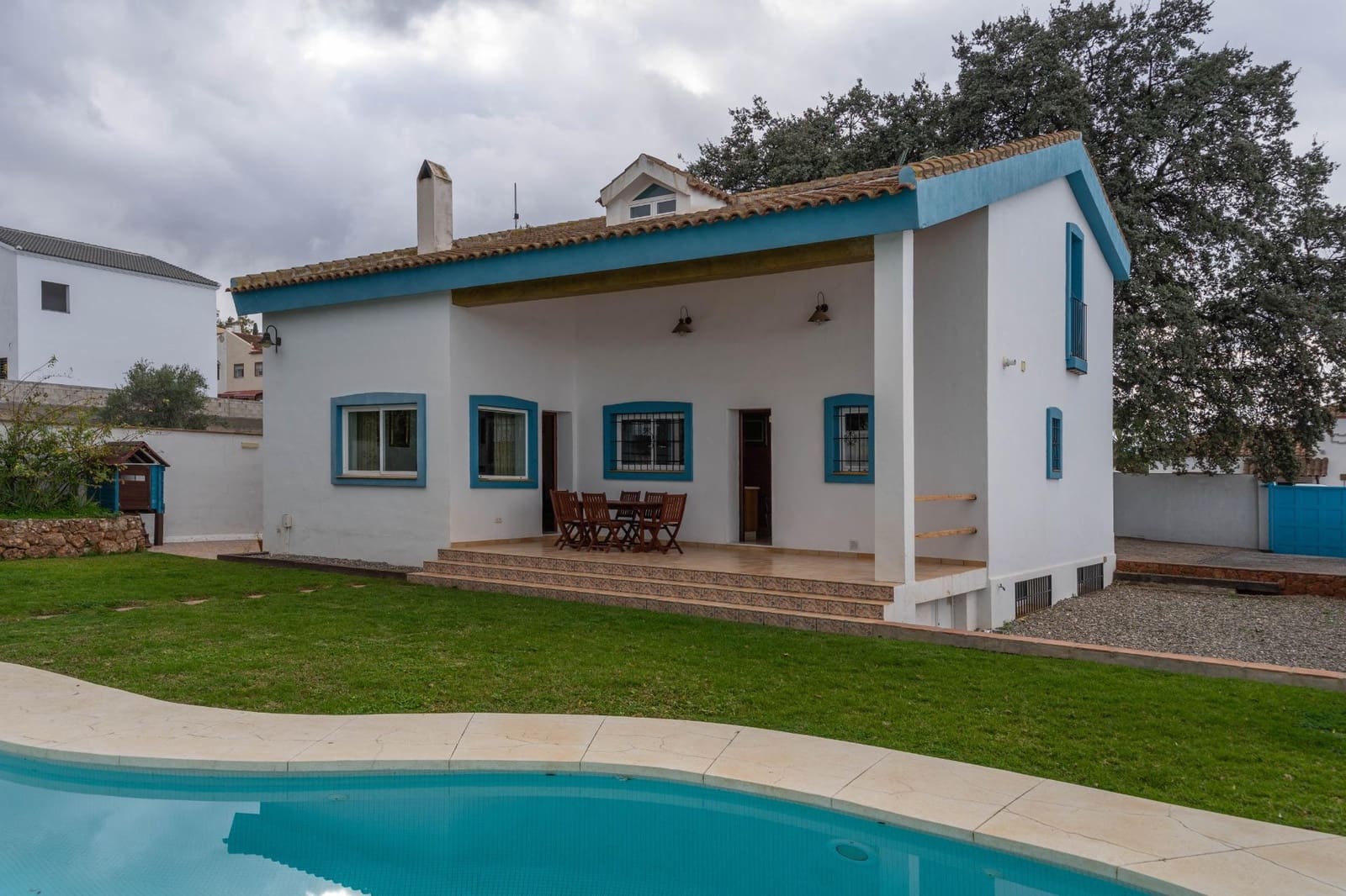 4 makuuhuone Huvila myytävänä paikassa Alhaurin el Grande mukana uima-altaan - 645 000 € (Ref: 8017024)