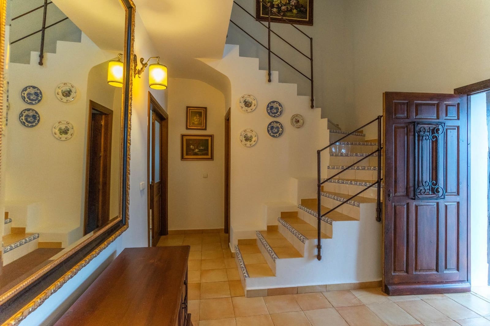 4 makuuhuone Huvila myytävänä paikassa Alhaurin el Grande mukana uima-altaan - 645 000 € (Ref: 8017024)