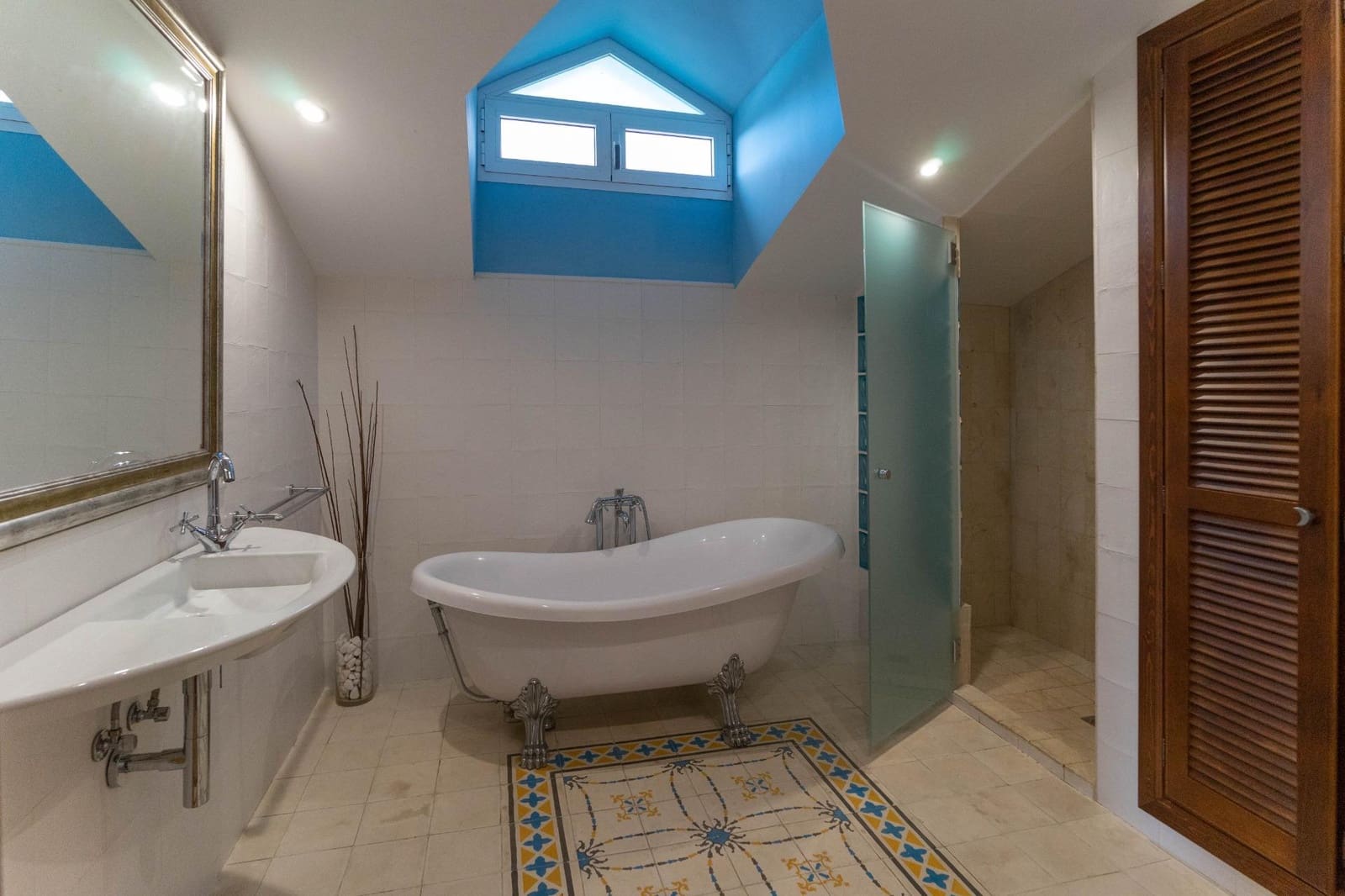 4 makuuhuone Huvila myytävänä paikassa Alhaurin el Grande mukana uima-altaan - 645 000 € (Ref: 8017024)