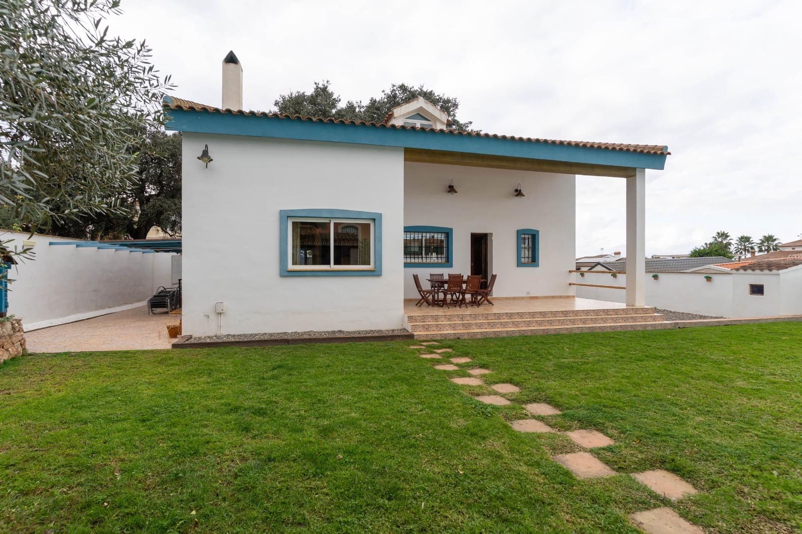 4 makuuhuone Huvila myytävänä paikassa Alhaurin el Grande mukana uima-altaan - 645 000 € (Ref: 8017024)