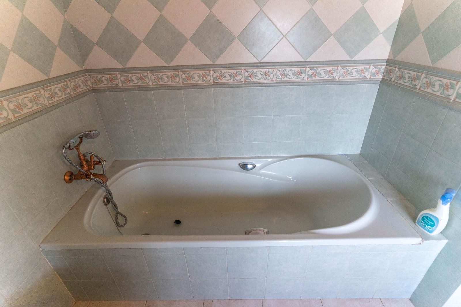 5 soveværelse Villa til leje i Alhaurin el Grande med swimmingpool - € 2.500 (Ref: 8100755)