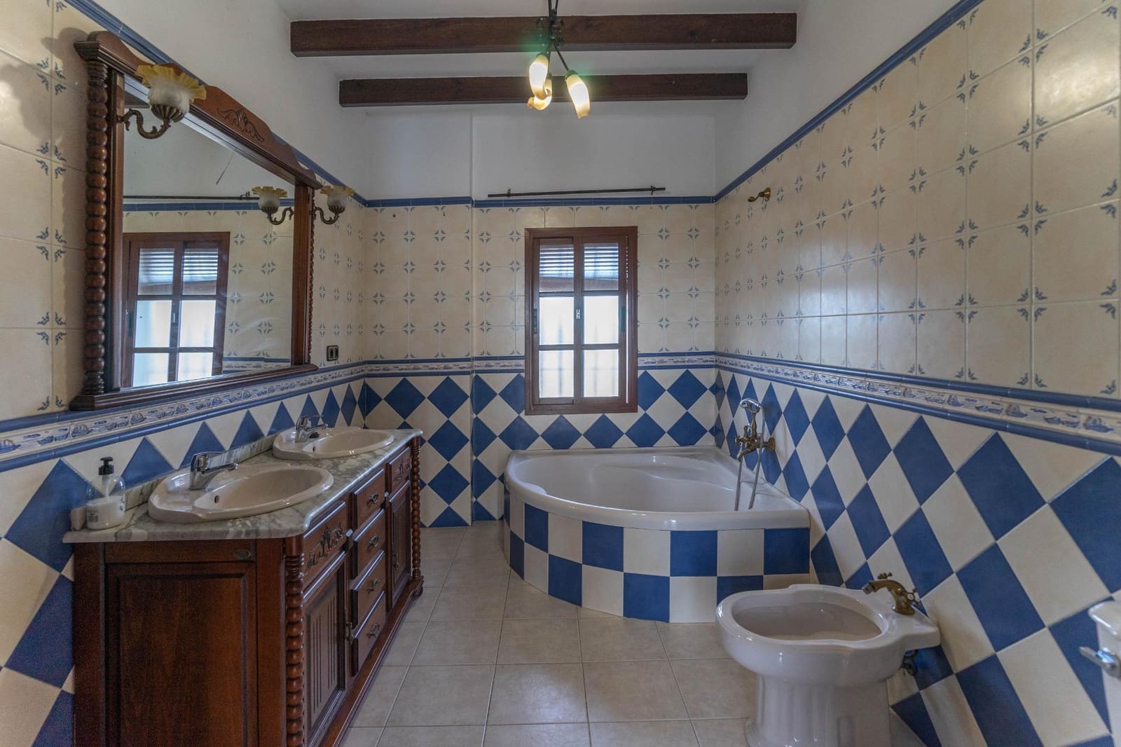 5 soveværelse Villa til leje i Alhaurin el Grande med swimmingpool - € 2.500 (Ref: 8100755)