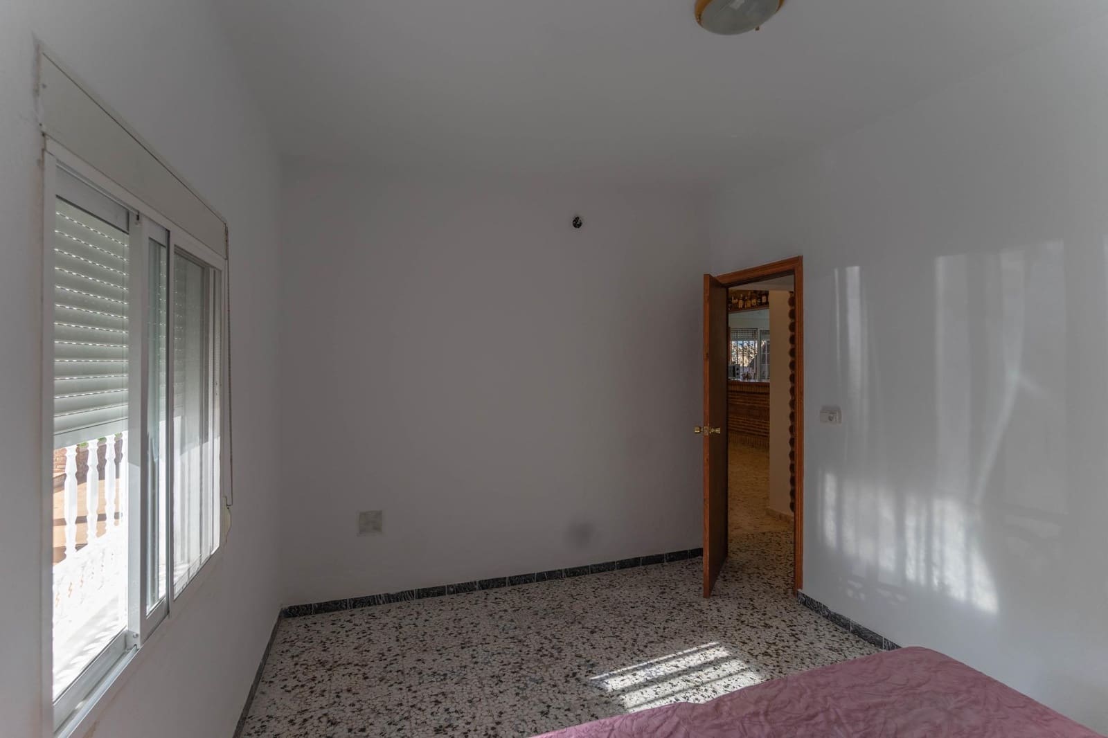 3 makuuhuone Huvila vuokrattavana paikassa Alhaurin el Grande mukana uima-altaan 
autotalli - 1 750 € (Ref: 8142749)