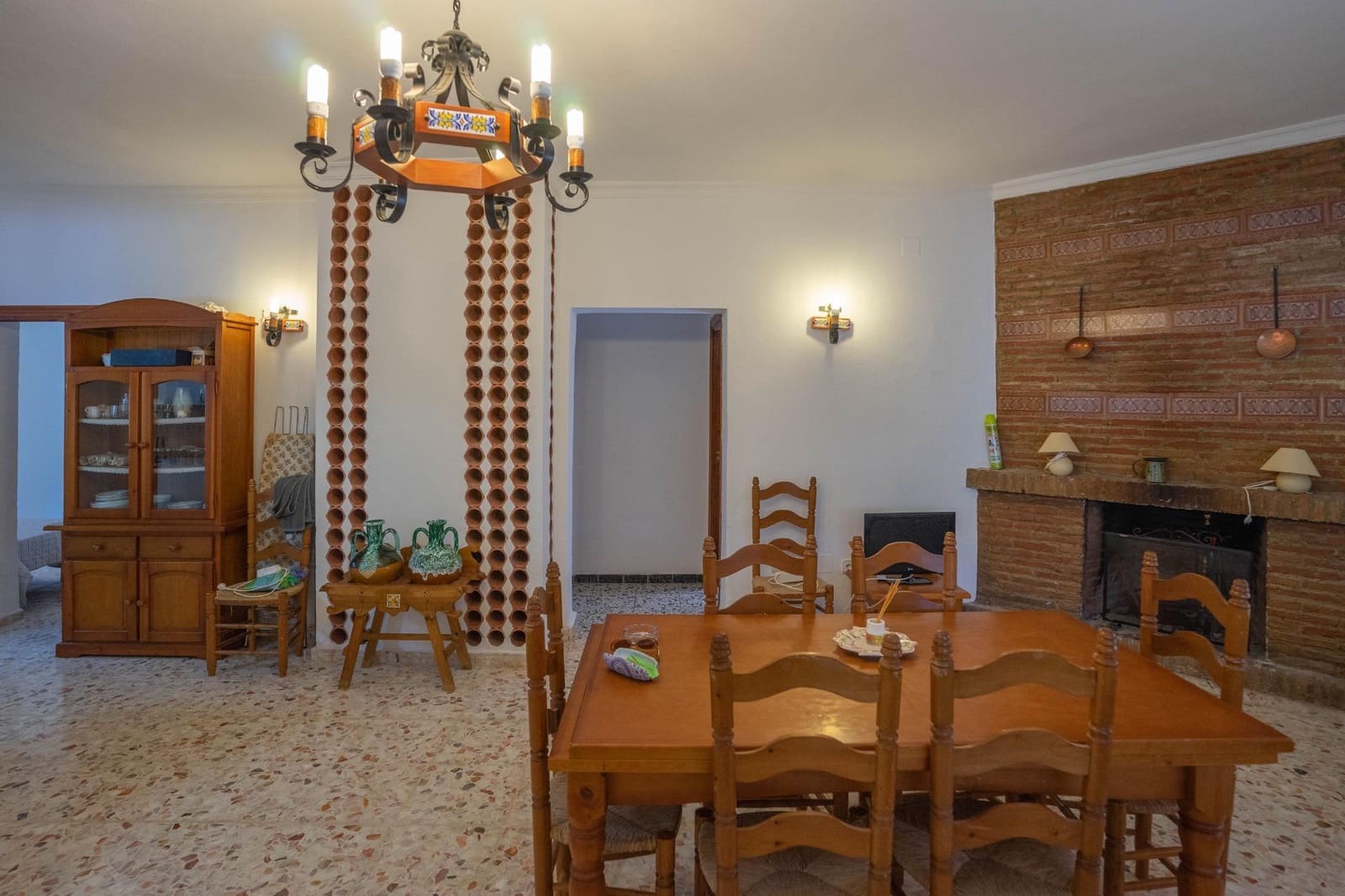 3 makuuhuone Huvila vuokrattavana paikassa Alhaurin el Grande mukana uima-altaan 
autotalli - 1 750 € (Ref: 8142749)