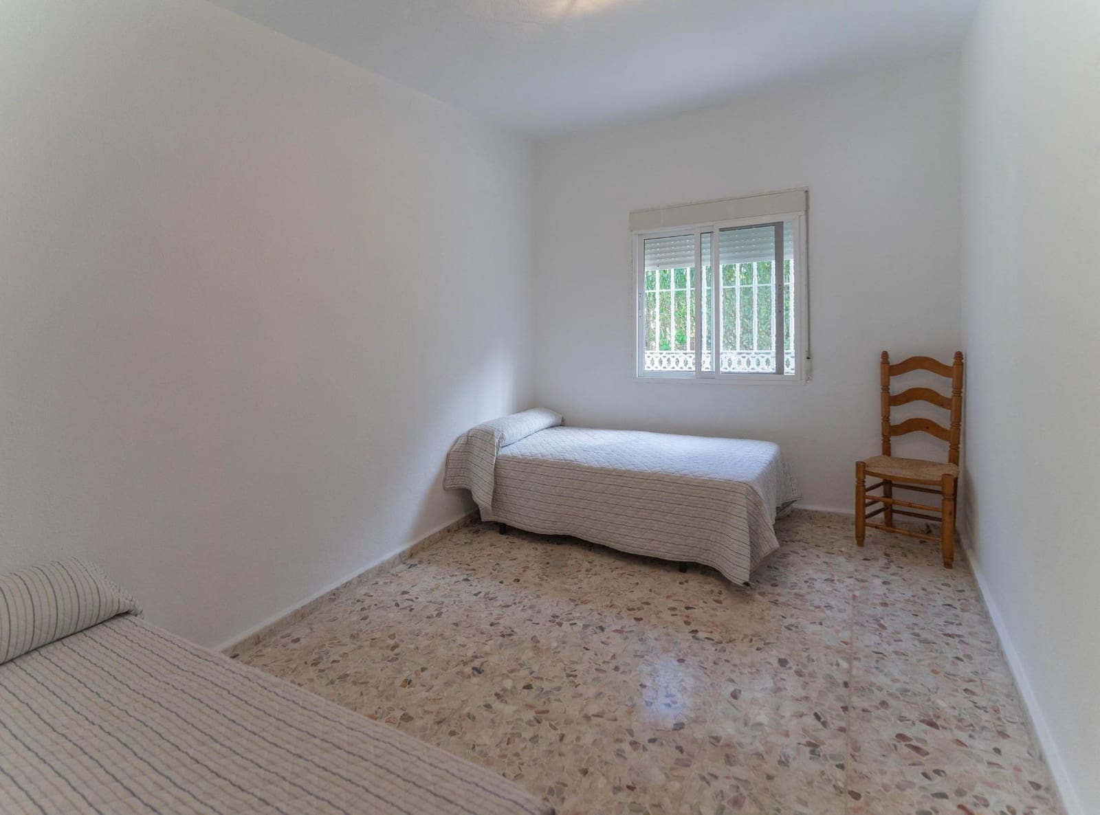 3 makuuhuone Huvila vuokrattavana paikassa Alhaurin el Grande mukana uima-altaan 
autotalli - 1 750 € (Ref: 8142749)