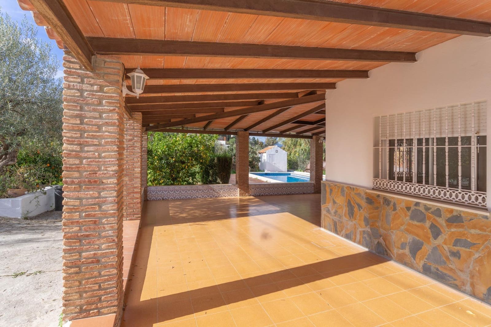 3 makuuhuone Huvila vuokrattavana paikassa Alhaurin el Grande mukana uima-altaan 
autotalli - 1 750 € (Ref: 8142749)