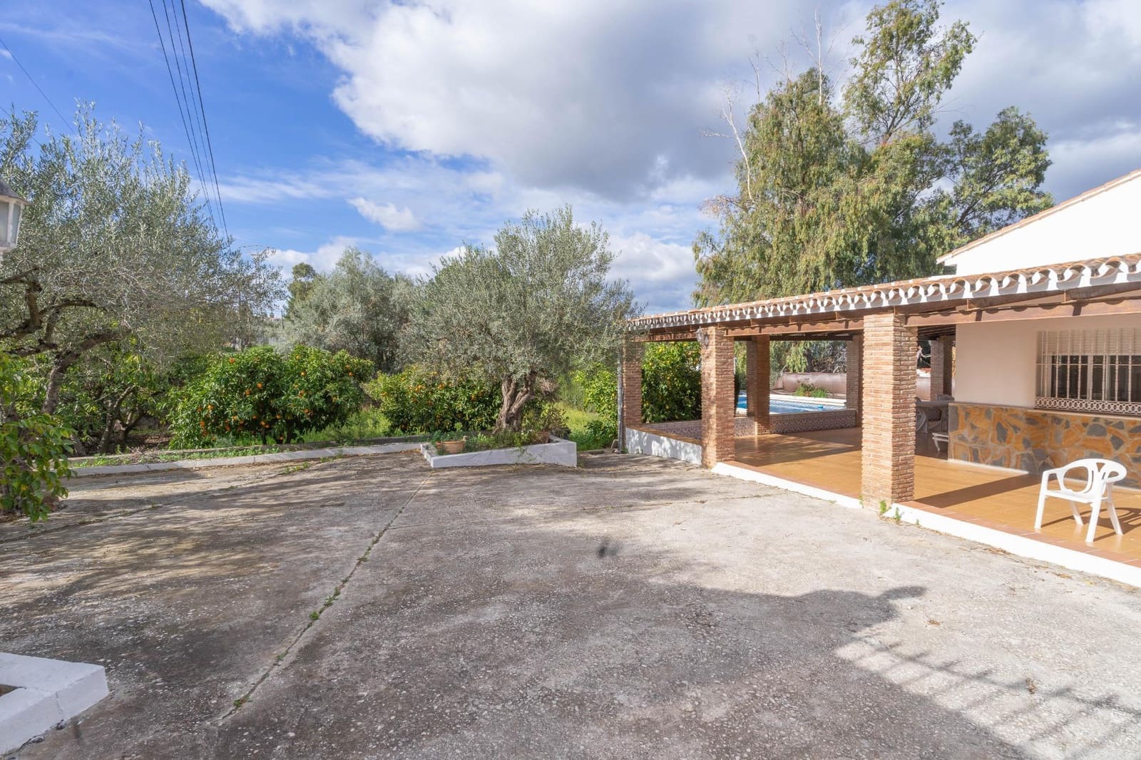 3 makuuhuone Huvila vuokrattavana paikassa Alhaurin el Grande mukana uima-altaan 
autotalli - 1 750 € (Ref: 8142749)