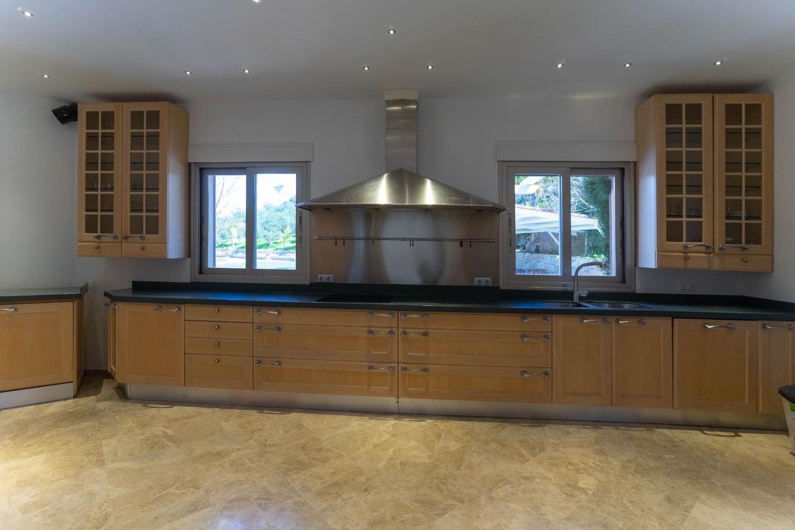 Villa/Maison de 5 chambres à louer à Alhaurin el Grande avec piscine garage - 3 500 € (Ref: 8242915)