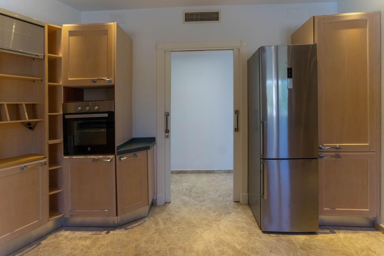 Villa/Maison de 5 chambres à louer à Alhaurin el Grande avec piscine garage - 3 500 € (Ref: 8242915)