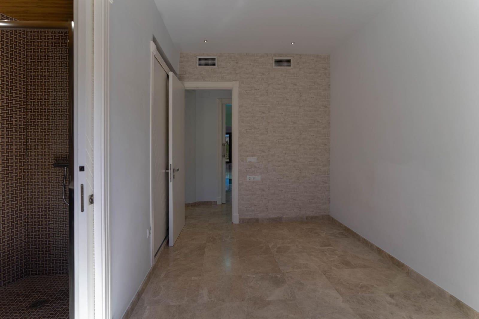 Villa/Maison de 5 chambres à louer à Alhaurin el Grande avec piscine garage - 3 500 € (Ref: 8242915)