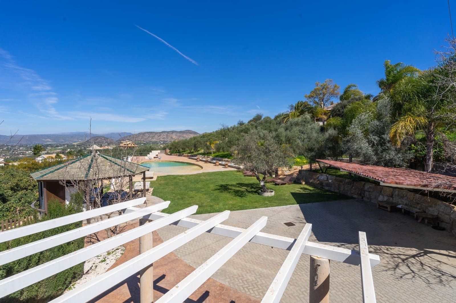 Villa/Maison de 5 chambres à louer à Alhaurin el Grande avec piscine garage - 3 500 € (Ref: 8242915)