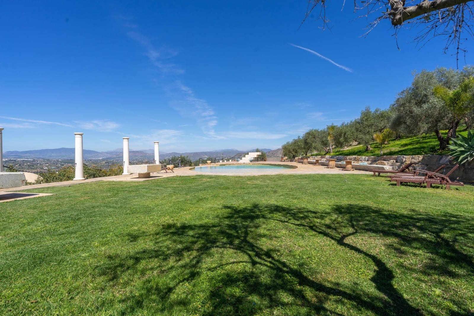 Villa/Maison de 5 chambres à louer à Alhaurin el Grande avec piscine garage - 3 500 € (Ref: 8242915)