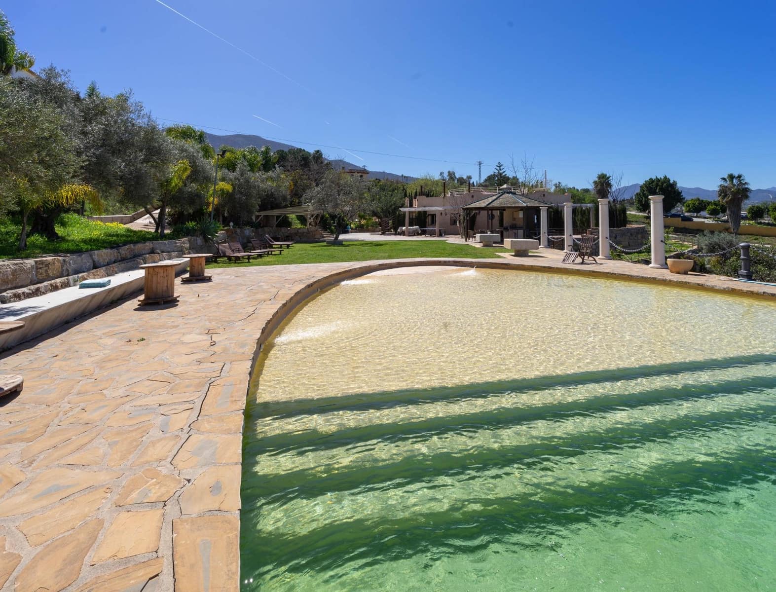 Villa/Maison de 5 chambres à louer à Alhaurin el Grande avec piscine garage - 3 500 € (Ref: 8242915)