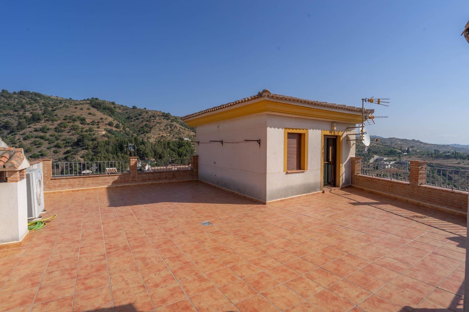 3 camera da letto Appartamento da affittare in Tolox - 700 € (Rif: 8327672)
