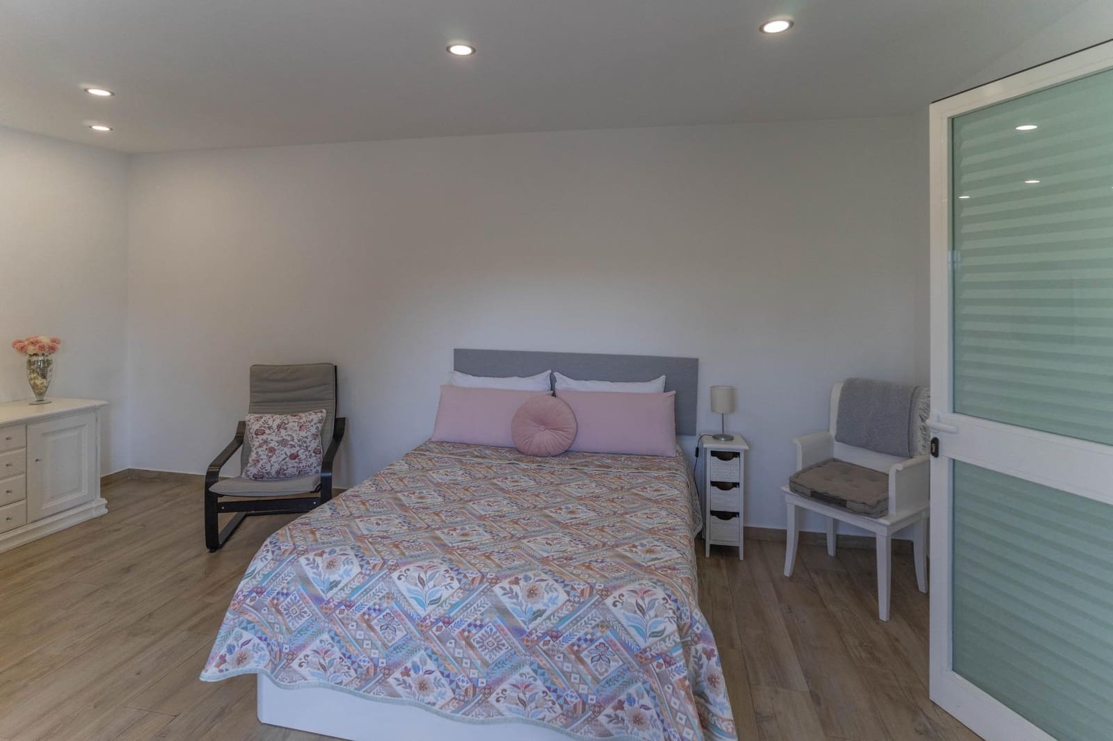 Chalet de 2 habitaciones en Pinos de Alhaurin en alquiler - 1.100 € (Ref: 8354360)