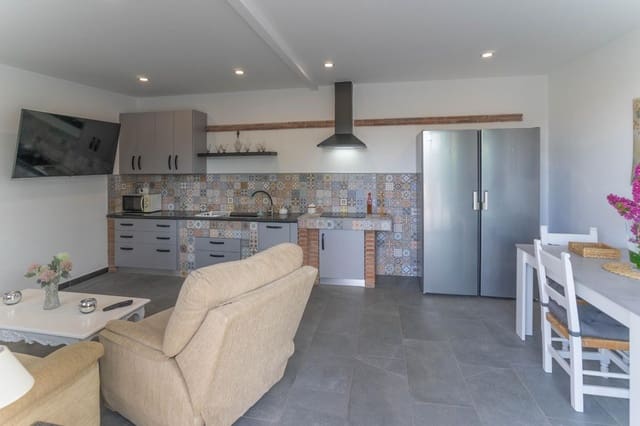 Chalet de 2 habitaciones en Pinos de Alhaurin, Alhaurín de la Torre en alquiler - 1.100 € (Ref: 8354360)