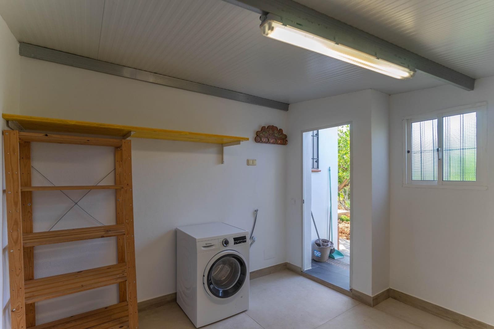 Chalet de 2 habitaciones en Pinos de Alhaurin en alquiler - 1.100 € (Ref: 8354360)