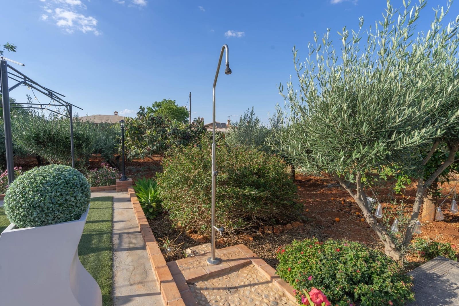 Chalet de 2 habitaciones en Pinos de Alhaurin en alquiler - 1.100 € (Ref: 8354360)