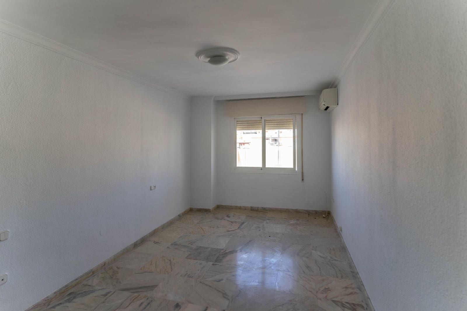 5 soveværelse Penthouse til leje i Fuengirola - € 3.000 (Ref: 8572486)