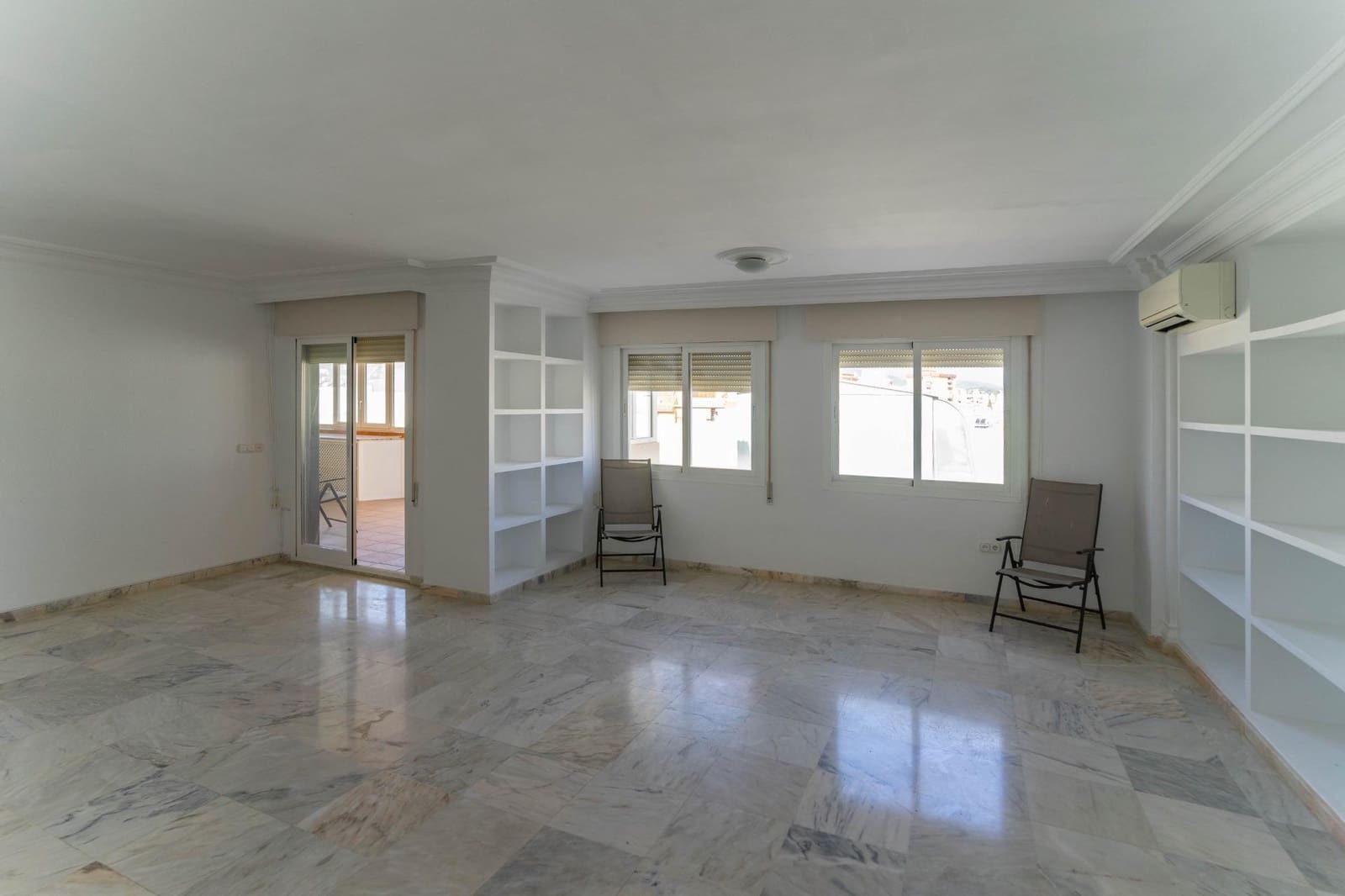 5 soveværelse Penthouse til leje i Fuengirola - € 3.000 (Ref: 8572486)
