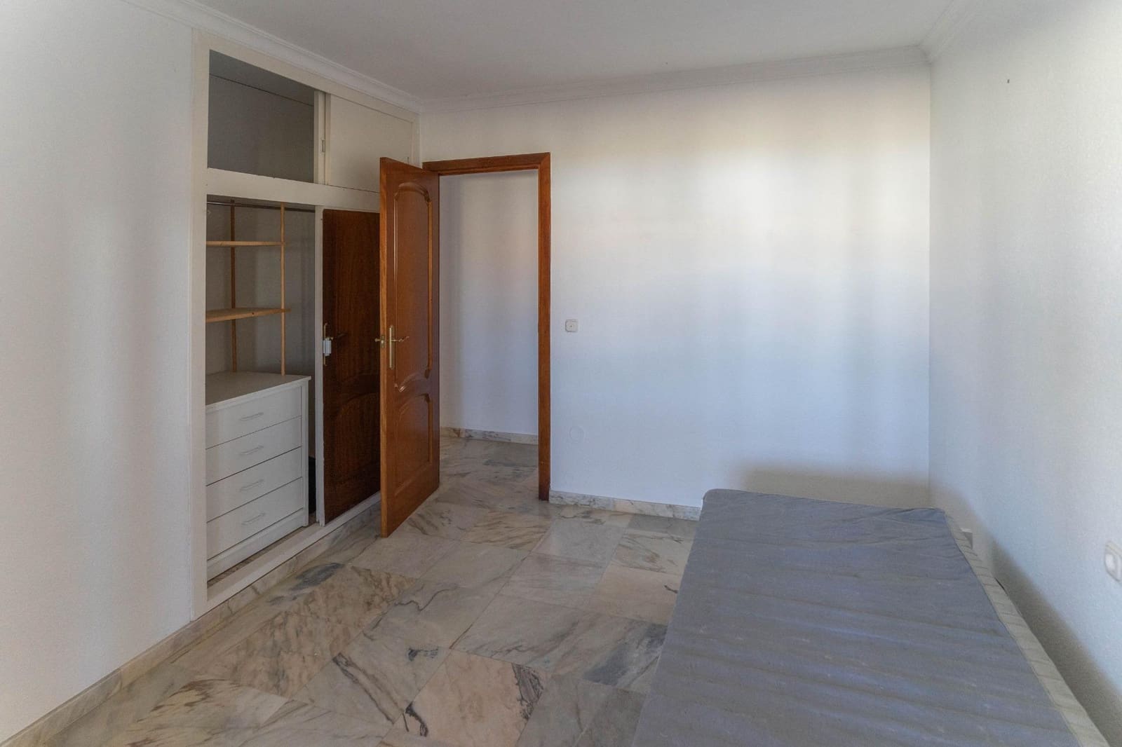 5 soveværelse Penthouse til leje i Fuengirola - € 3.000 (Ref: 8572486)