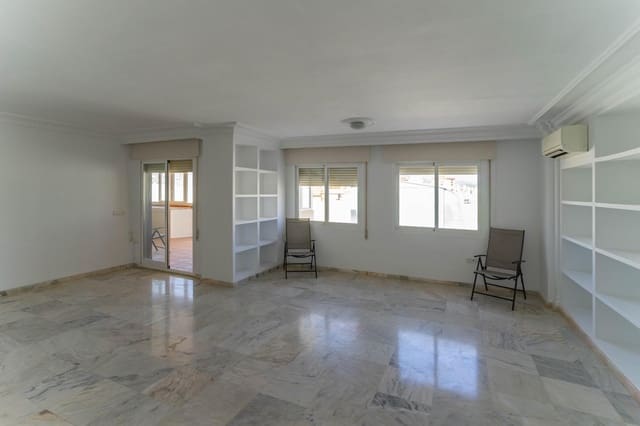 5 bedroom Penthouse for rent in Fuengirola - € 3,000 (Ref: 8572486)