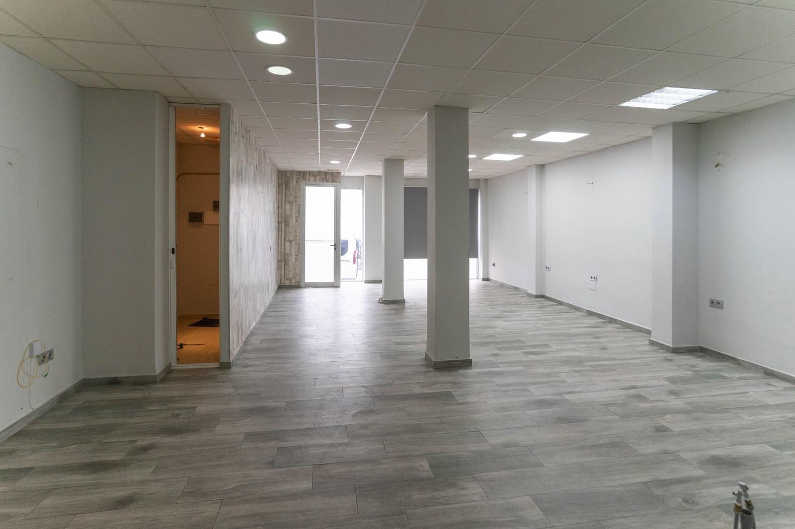 Erhverv til leje i Alhaurin el Grande - € 700 (Ref: 8706115)