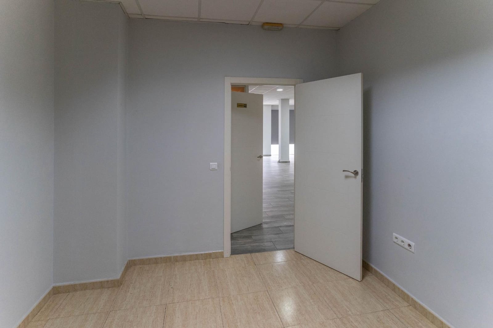 Erhverv til leje i Alhaurin el Grande - € 700 (Ref: 8706115)