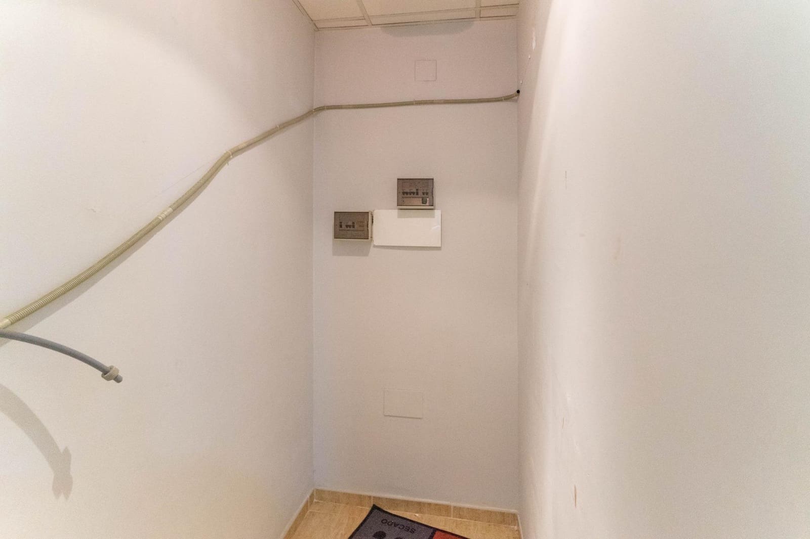 Erhverv til leje i Alhaurin el Grande - € 700 (Ref: 8706115)