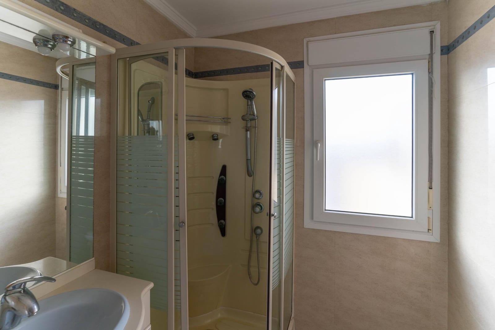 5 soveværelse Penthouse til leje i Fuengirola - € 4.000 (Ref: 8874700)