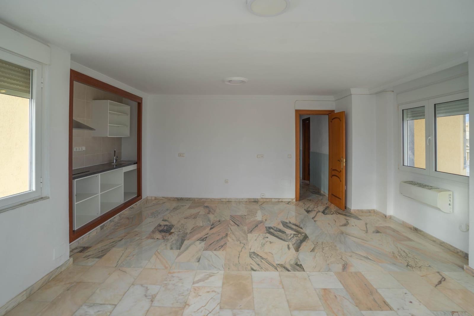 5 soveværelse Penthouse til leje i Fuengirola - € 4.000 (Ref: 8874700)
