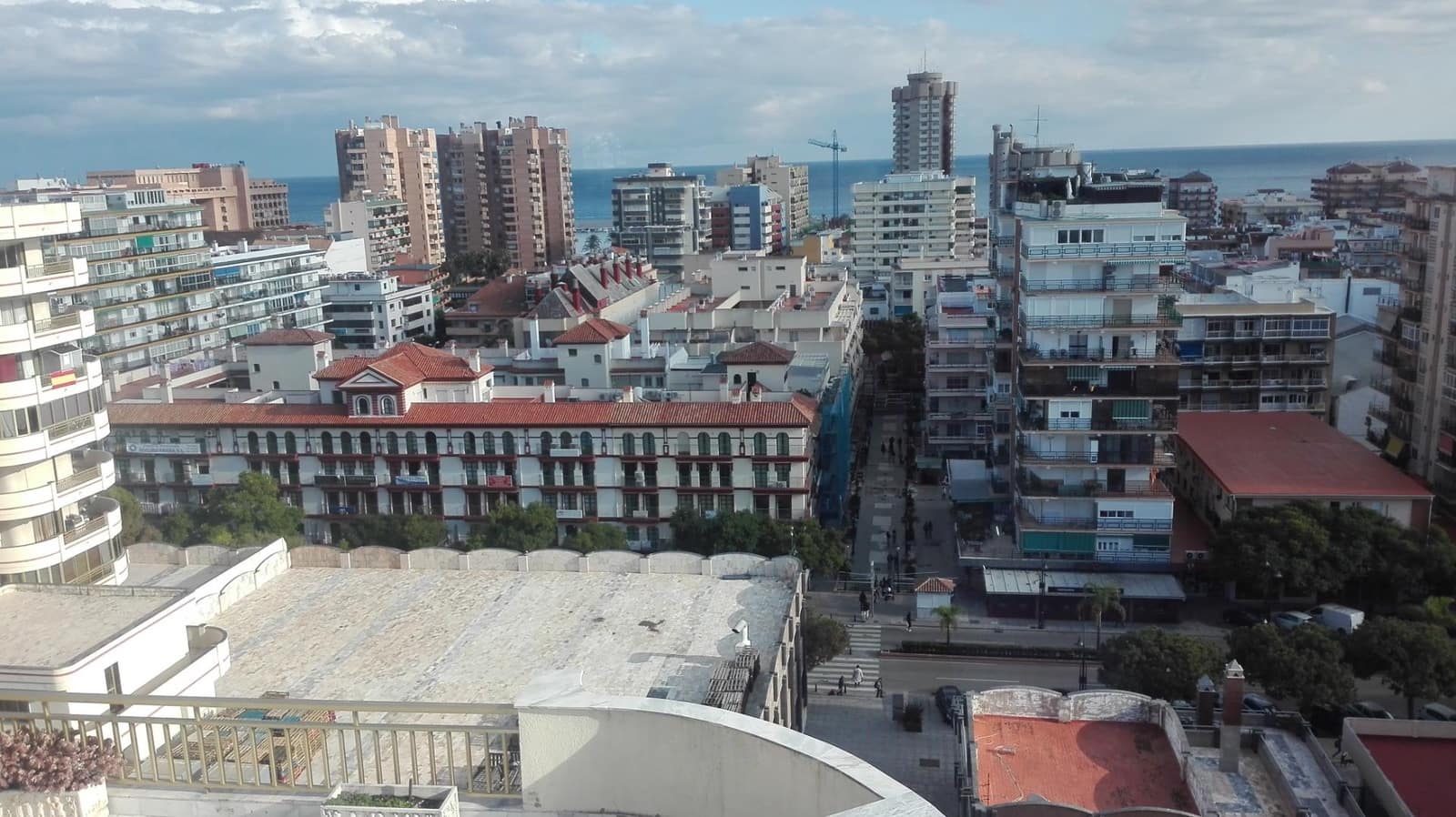 5 soveværelse Penthouse til leje i Fuengirola - € 4.000 (Ref: 8874700)